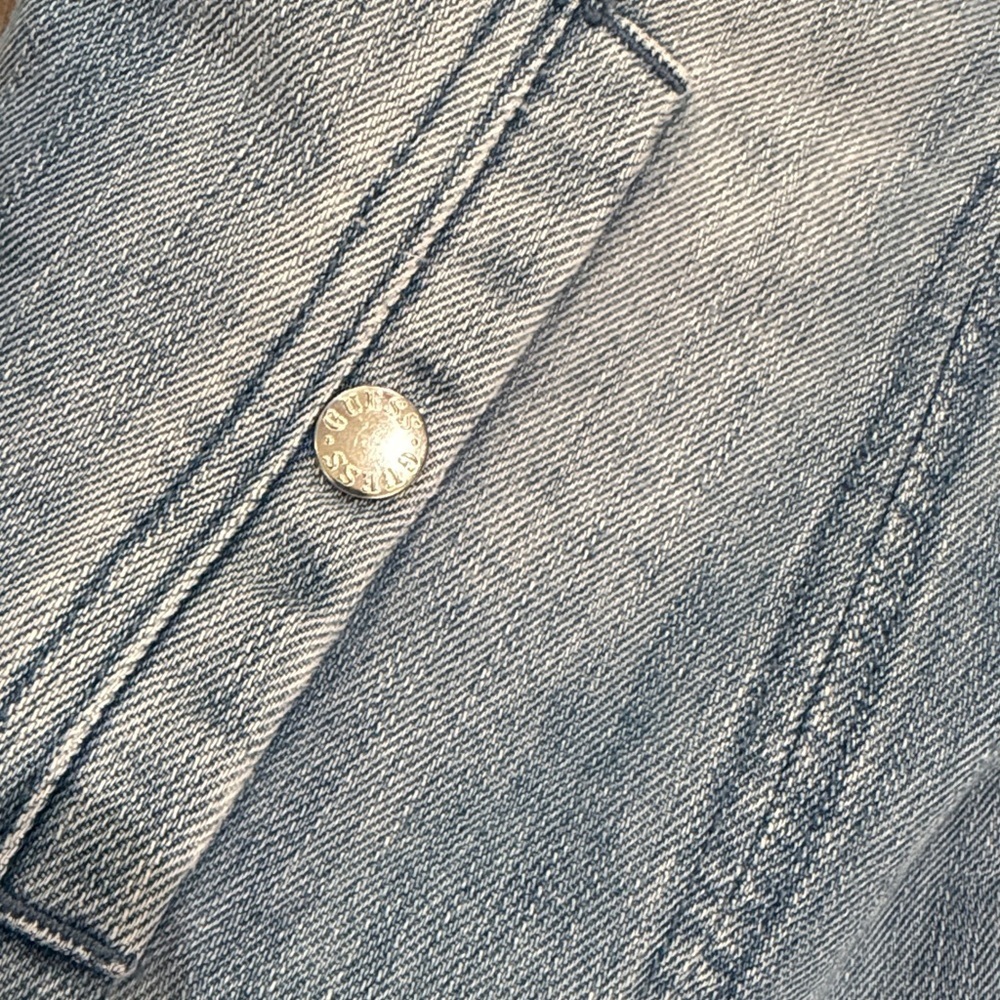 Vintage Guess Women's Light Wash Denim Moto Zip Jacket - Picture 5 of 5